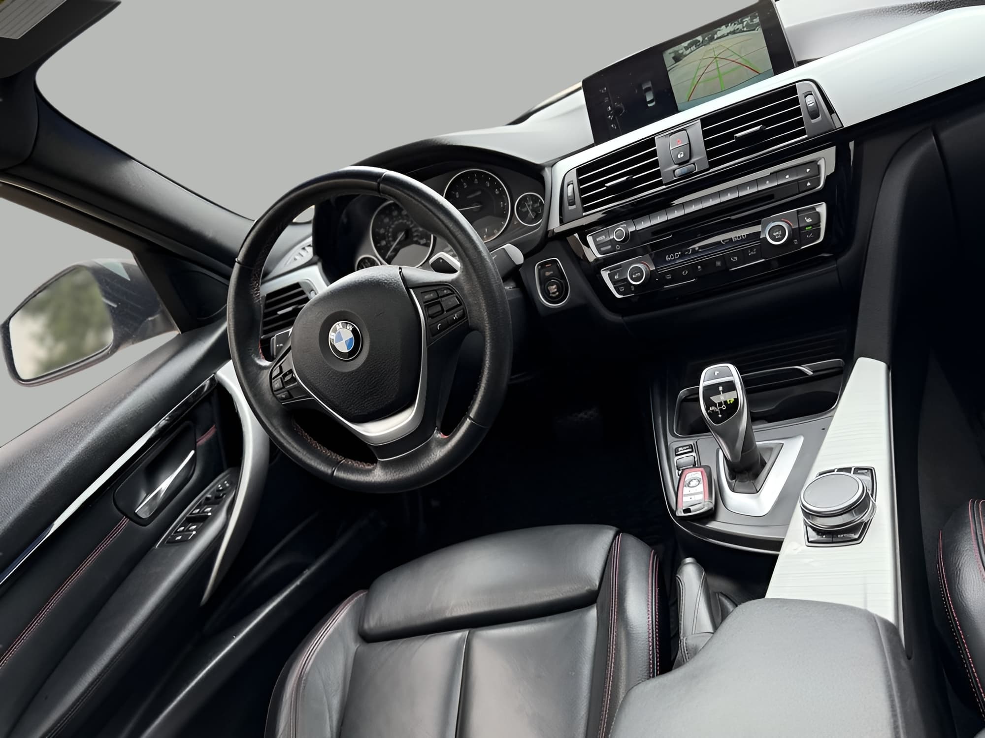 2017 BMW 3 Series 330i - Photo 13