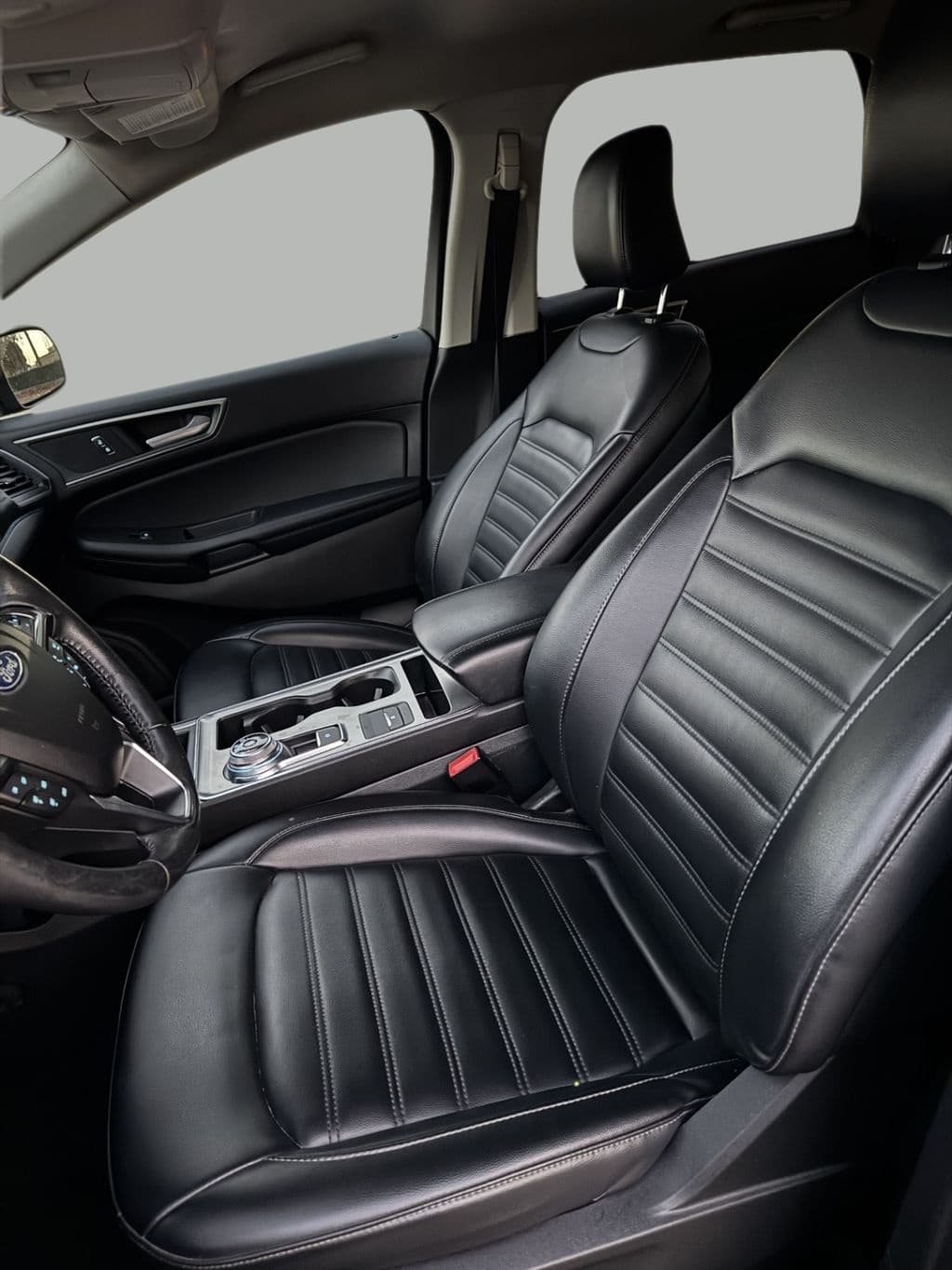 2022 Ford Edge SEL - Photo 9