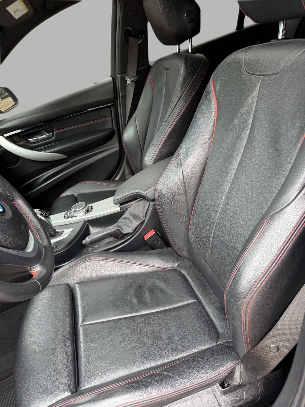 2017 BMW 3 Series 330i - Photo 28