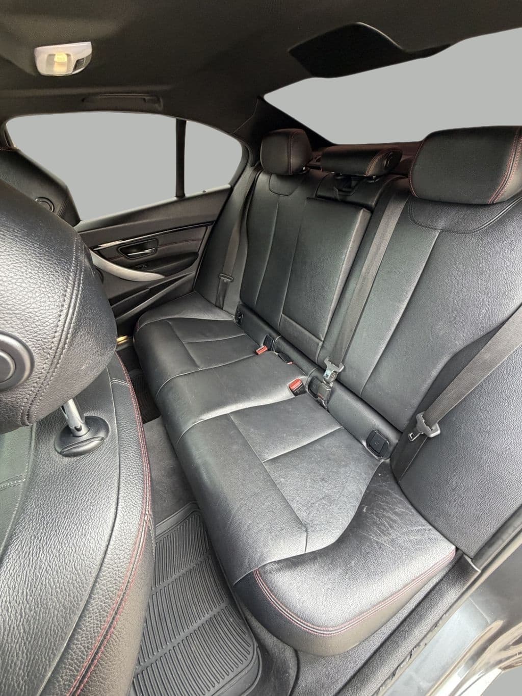 2017 BMW 3 Series 330i - Photo 14